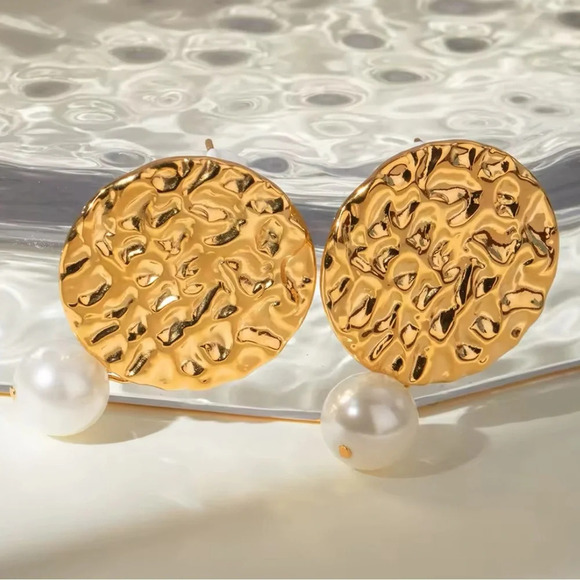 Sedona Retro Pearl Medallion 18K Gold Stainless Steel Waterproof Earrings - Picture 2 of 8